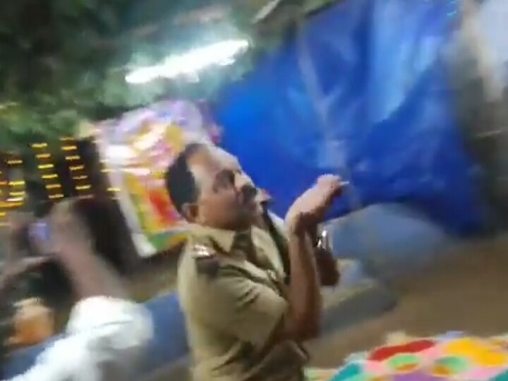 Watch Video: தலைக்கு ஏறிய போதை... சீருடையிலே கோவிலில் குத்தாட்டம் போட்ட எஸ்.ஐ...! அதிகாரிகள் செய்தது என்ன?