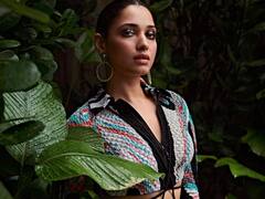 Tamannaah bhatia : 'ஏ அழகிய தீயே என்னை வாட்டுகிறாயே..' செண்டோசா தீவில் சில் செய்யும் ஜெய்லர் பட நாயகி தமன்னா!