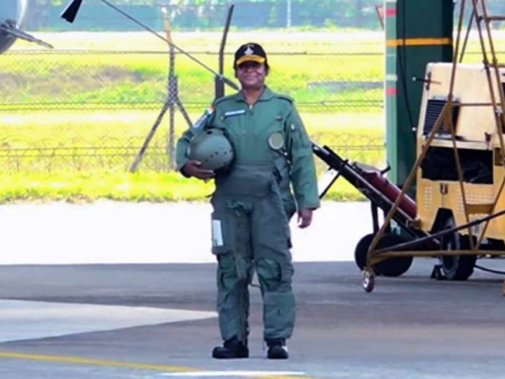 राष्ट्रपति मुर्मू अपना असम दौरा पूरा कर दोपहर करीब साढ़े 12 बजे तेजपुर से रवाना हो गईं.