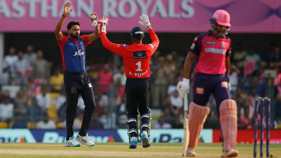 RR vs DC 1st Innings: Jos Buttler, Yashasvi Jaiswal scores fifty Mukesh Kumar picks 2 wickets RR vs DC 1st Innings: বাটলার-জয়সবালের ব্যাটিং ঝড়ের মাঝেও বল হাতে প্রভাবিত করলেন মুকেশ, দিল্লির লক্ষ্য ২০০