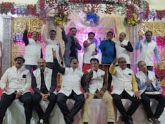 अकोल्यात छंदातून फुलला 'सुरेल मैत्री'चा मळा; मित्रांच्या छंदातून बनला 'मेलोडिज ऑफ अकोला' ऑर्केस्ट्रा