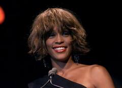 अमेरिकन सिंगर व्हिटनी ह्यूस्टन पर फिदा था ओसामा बिन लादेन, पति की हत्या कर शादी करने का बनाया था प्लान