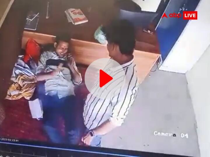 firing in Katni as joke police reveals crime recorded in CCTV ANN Watch: मजाक में कट्टा चलाना पड़ा भारी, चचेरा भाई पहुंचा सलाखों के पीछे, CCTV फुटेज में कैद हुई वारदात