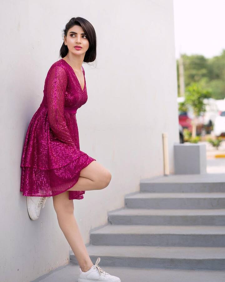 జబర్దస్త్ వర్ష అందమైన ఫోటోలు