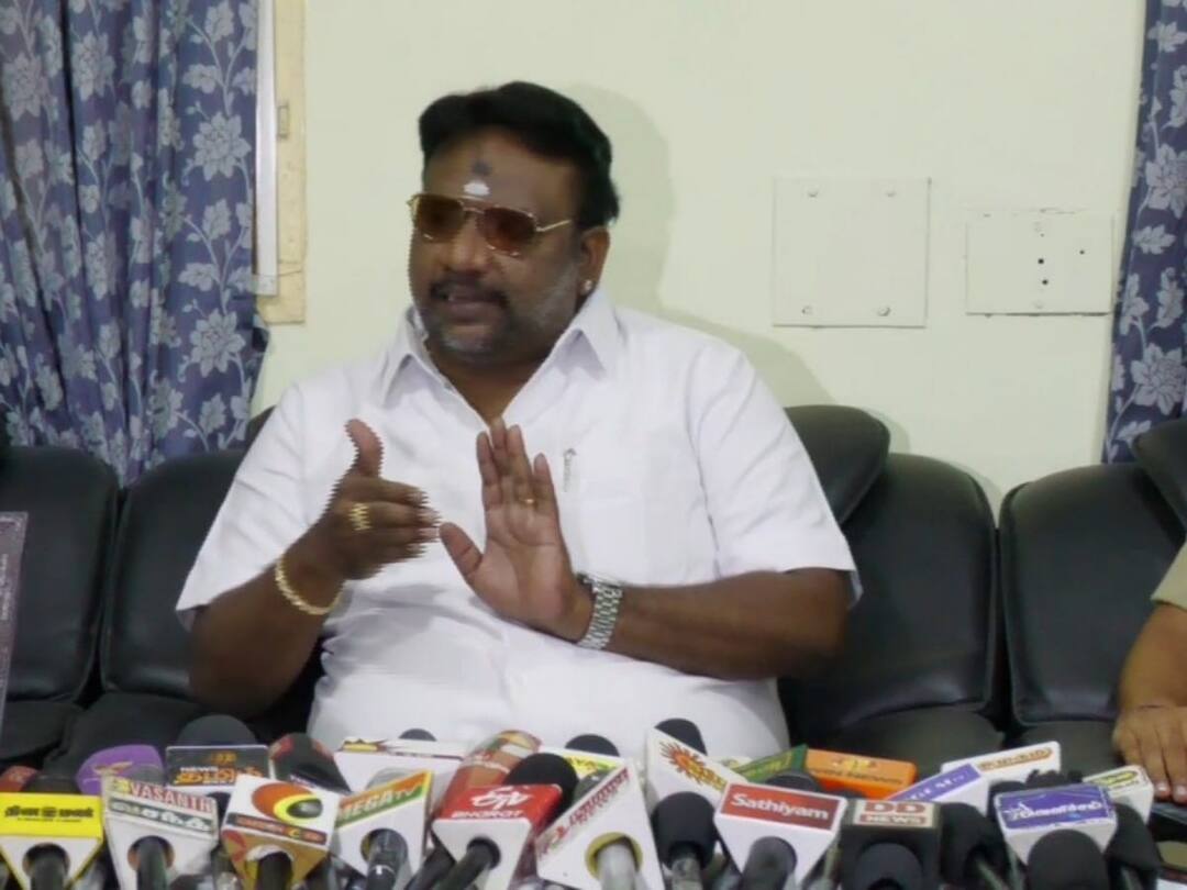 பல் பிடுங்கப்பட்ட விவகாரம்: 'சிறார்கள் பாதிக்கப்பட்டது தெரிந்தால்...’ எச்சரித்த தேசிய குழந்தைகள் பாதுகாப்பு ஆணையம்! National Child Protection Commission said Strict action will taken minors found to affected Ambasamudram tooth extraction case பல் பிடுங்கப்பட்ட விவகாரம்: 'சிறார்கள் பாதிக்கப்பட்டது தெரிந்தால்...’ எச்சரித்த தேசிய குழந்தைகள் பாதுகாப்பு ஆணையம்!