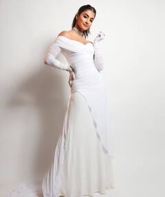 Pooja hegde : வெள்ளை உடையில் தேவதை போல் காட்சியளிக்கும் நடிகை பூஜா ஹெக்டே!