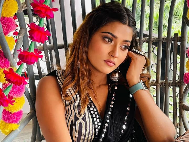 Akanksha Dubey Case: आकांक्षा दुबे के आखिरी लम्हों से खुले कई राज, हत्या के 14 दिन बाद इन चौदह सवालों का नहीं मिला कोई जवाब Akanksha Dubey Suicide Case Question on 14 secrets Questions on UP Police and Samar Singh in Varanasi Akanksha Dubey Case: आकांक्षा दुबे के आखिरी लम्हों से खुले कई राज, हत्या के 14 दिन बाद इन चौदह सवालों का नहीं मिला कोई जवाब