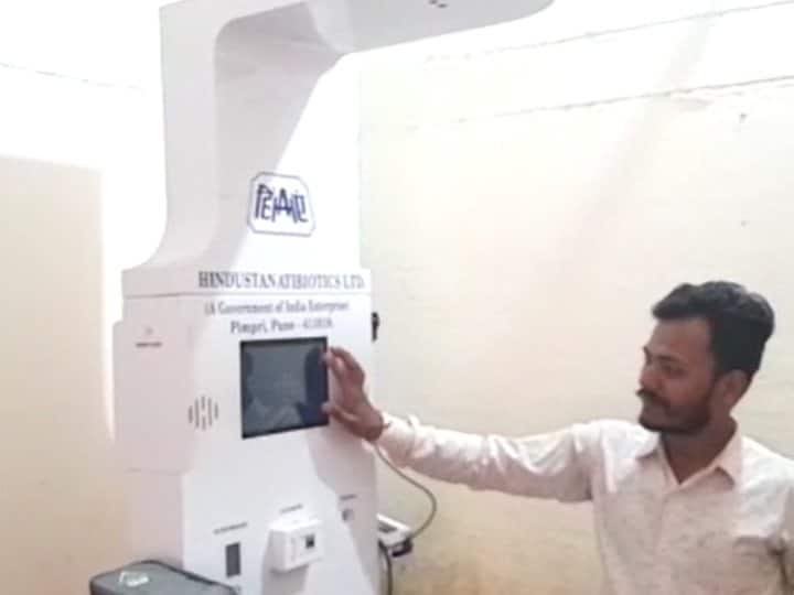 Basti kaptanganj chc health atm closed due to negligence patients unable to check UP News ann Basti News: बस्ती: CHC में शो पीस बना Health ATM, मरीजों की नहीं हो पा रही जांच, सरकारी लापरवाही से पड़ा है बंद