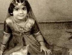 Guess Who : ਤਸਵੀਰ 'ਚ ਨਜ਼ਰ ਆ ਰਹੀ ਇਹ ਬੱਚੀ ਹੈ ਬਾਲੀਵੁੱਡ ਦੀ ਫਿਟਨੈੱਸ ਕੁਈਨ , ਕੀ ਤੁਸੀਂ ਪਹਿਚਾਣਿਆ ?