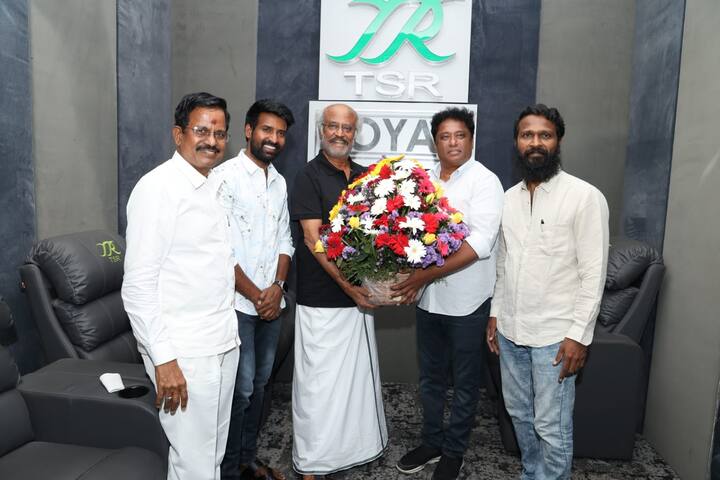 பலமாத காலமாக படம்பிடிக்கப்பட்ட இது,  விடுதலை பாகம் 1, விடுதலை பாகம் 2 என இரு பாகங்களாக தயாரிக்கப்பட்டுள்ளது.