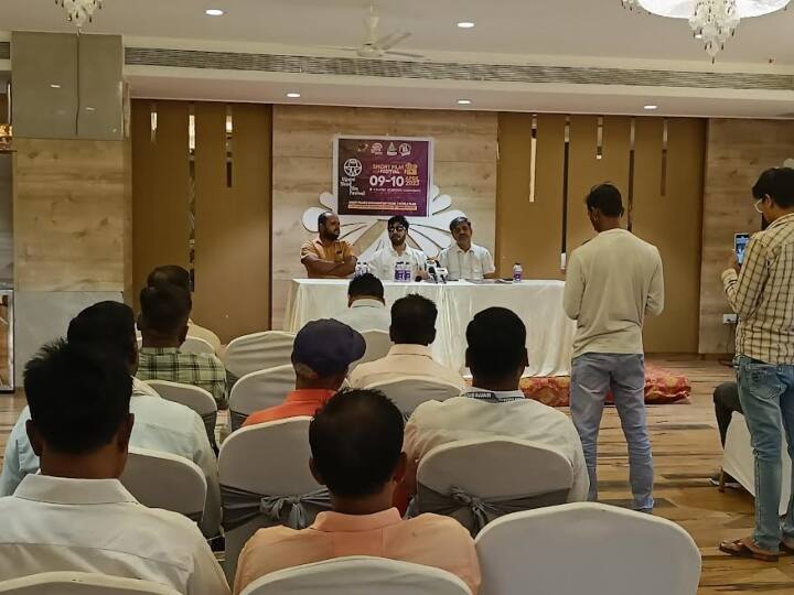 Ujjain Short Film Festival Organized Sanjay Mishra And Many Film personalities will participate MP News Ann Ujjain Short Film Festival: मध्य भारत के कलाकारों को बढ़ावा देने के लिए शॉर्ट फिल्म फेस्टिवल आयोजित, फिल्मी हस्तियां होंगी शामिल