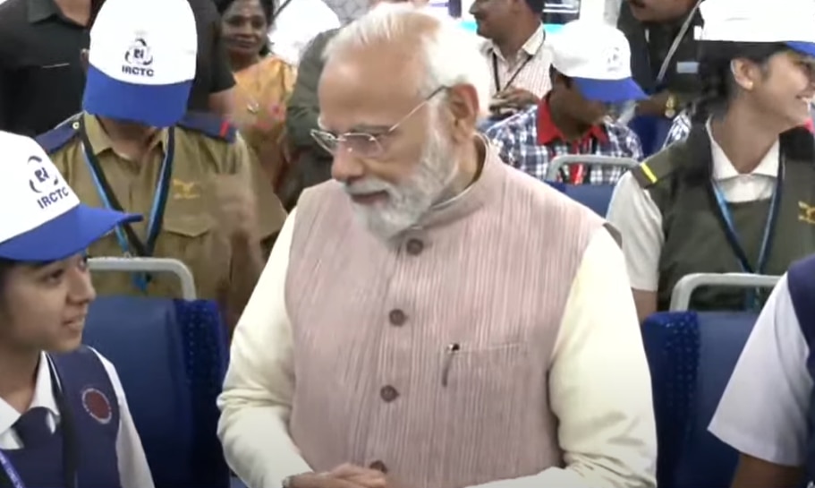 Narendra Modi In Telangana: PM Flags Off Secunderabad-Tirupati Vande Bharat Express — WATCH