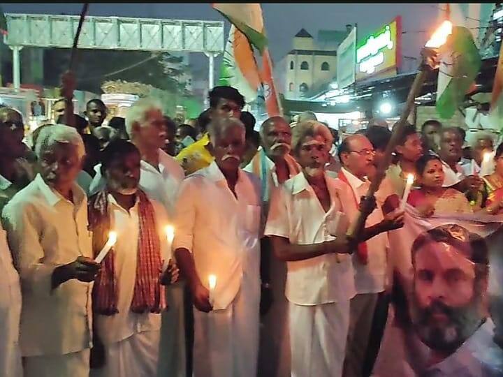 ராகுல் காந்தி பதவி நீக்கம்; கரூரில் மெழுகுவர்த்தி ஏந்தி காங்கிரஸ் ஆர்ப்பாட்டம்