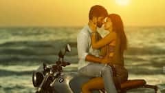 সমুদ্রতটে ঘনিষ্ঠ শাহিদ-কৃতি, কী পরিণতি অসম্ভব এই প্রেমের?