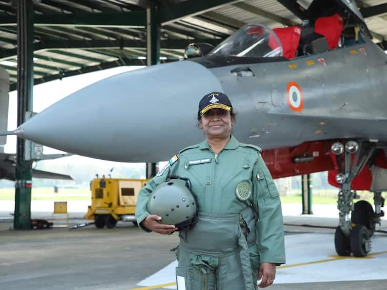 President Droupadi Murmu Takes Sortie On Indian Air Forces IAF Sukhoi 30 MKI Fighter Aircraft In Assam President Droupadi Murmu Becomes 4th Indian President To Take Sortie On IAF's Fighter Aircraft. WATCH