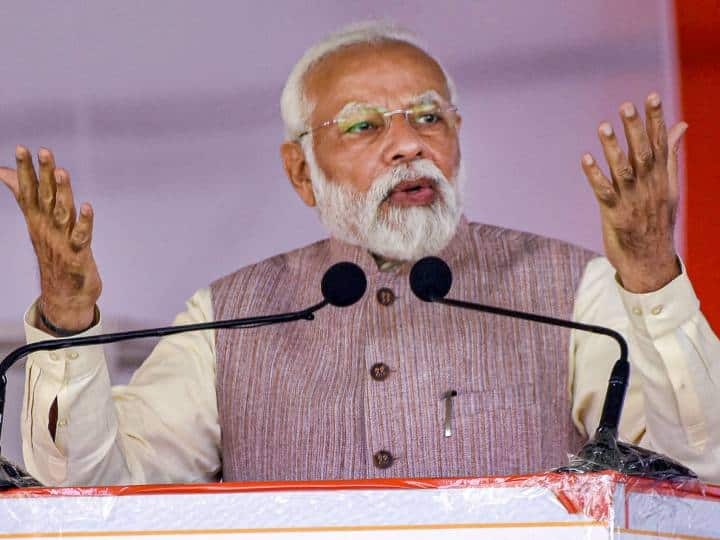 PM Modi Visit Telangana Slams Congress Opposition Party Over Central Agencies ED CBI In Supreme Court PM Modi Visit Telangana: 'विपक्षी दल कोर्ट में संरक्षण मांगने गए थे कि हमारी भ्रष्टाचार की जांच न हो लेकिन...', पीएम मोदी ने किया कटाक्ष