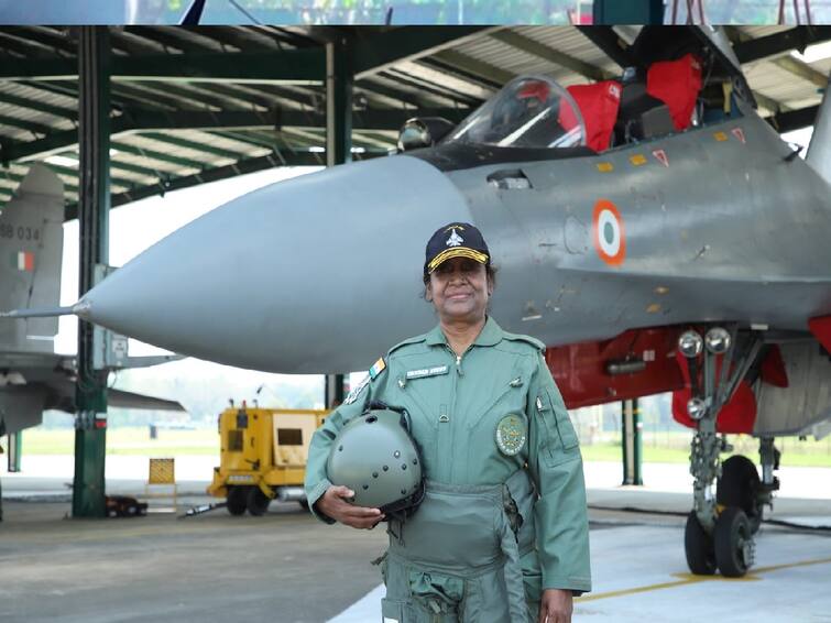 president dropaudi murmu to fly in sukhoi 30 mki fighter aircraft know sukhoi speed specifications all you need to know भारतासाठी अभिमानाचा क्षण; राष्ट्रपती द्रौपदी मुर्मू यांचं सुखोई लढाऊ विमानातून उड्डाण