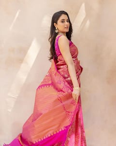 Priyanka Mohan Photos: చీరలో చూడముచ్చటగా ప్రియాంక మోహన్