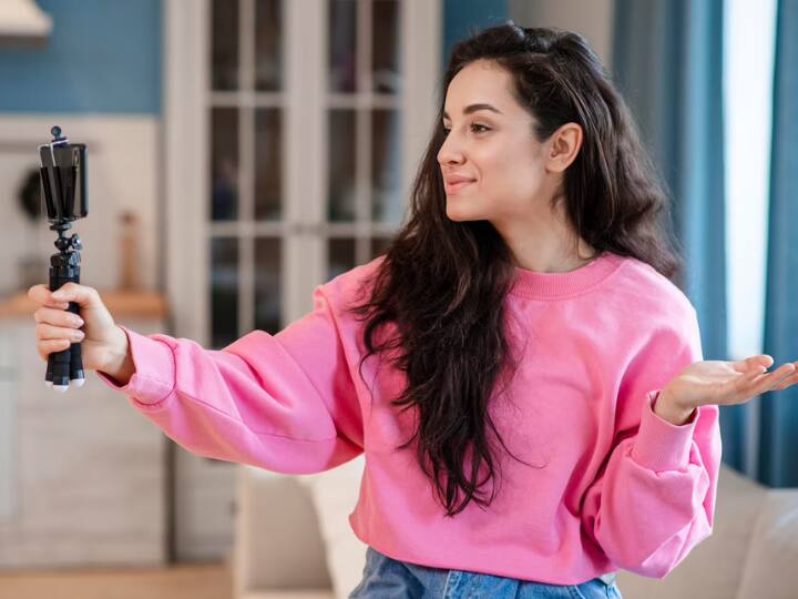 Vloggers और Reel बनाने वालों के लिए ये हैं शानदार कैमरा वाले बजट स्मार्टफोन Best Smartphone With 108MP camera and 5000mah battery check price and specs details Vloggers और Reel बनाने वालों के लिए ये हैं शानदार कैमरा वाले बजट स्मार्टफोन