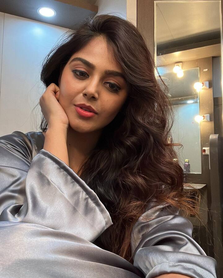 బిగ్ బాస్ 4లొ అలరించిన బ్యూటీ మోనాల్ గజ్జర్.