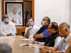 कर्नाटक चुनाव को लेकर मल्लिकार्जुन खरगे के घर पर कांग्रेस की बैठक, राहुल गांधी के साथ आगे की रणनीति पर मंथन