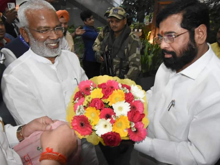 Maharashtra Chief Minister Eknath Shinde will visit Ram Lalla in Ayodhya today Eknath Shinde Ayodhya Visit: आज अयोध्या में राम लला के दर्शन करेंगे महाराष्ट्र के मुख्यमंत्री एकनाथ शिंदे, लखनऊ पहुंचने पर किया यह ट्वीट