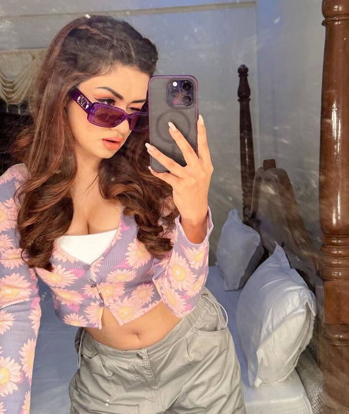 Avneet Kaur PHOTO: ટીવી અભિનેત્રી અને સોશિયલ મીડિયા સ્ટાર અવનીત કૌર આજે કોઈ પરિચય પર નિર્ભર નથી. દરેક વ્યક્તિ તેને ખૂબ જ નાની ઉંમરથી જ ઓળખવા લાગ્યા છે. આજે તેણે મોટા પડદા સુધી પોતાની ખાસ ઓળખ બનાવી છે.