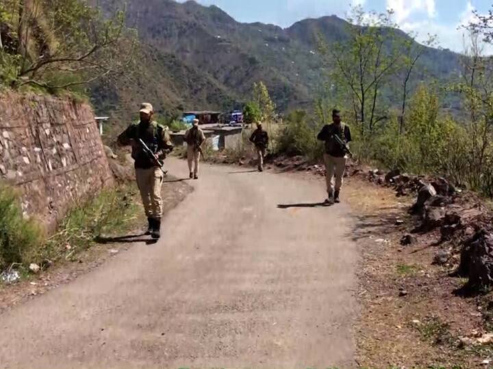 Indian Security forces foiled infiltration bid in Jammu and Kashmir's Uri sector Infiltration Attempt Foiled : জঙ্গি-অনুপ্রবেশের চেষ্টা রুখল ভারতীয় নিরাপত্তাবাহিনী, পাক-ড্রোন লক্ষ্য করে গুলি সেনার