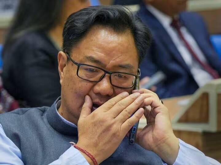 Law minister kiren rijiju bullet proof car hit by truck in jammu Kashmir ramban district near banihal Accident: કેન્દ્રીય મંત્રી કિરણ રિજિજૂને નડ્યો અકસ્માત, બુલેટ પ્રૂફ કાર સાથે ટ્રક ટકરાયો