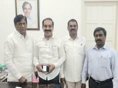 కేసీఆర్ విశాఖకు రావాలి, ఉక్కు ఫ్యాక్టరీని కాపాడాలి - ఉక్కు ఫ్యాక్టరీ పరిరక్షణ పోరాట కమిటీ