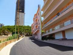 दो भाईयों में नाराजगी से बनी दुनिया की सबसे पतली इमारत, इतने में तो अच्छा सा बाथरुम नहीं बन पाता...