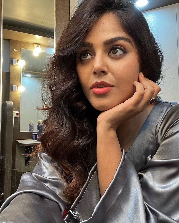 మోనాల్ గజ్జర్ ఫోటోలు