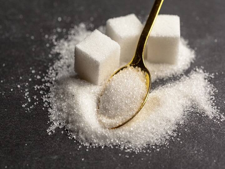 sugar price hike became costlier in America due to Indias ban Sugar Price: भारत के निर्यात बैन का 'महाशक्ति' पर असर, इस देश में महंगी हो गई चीनी