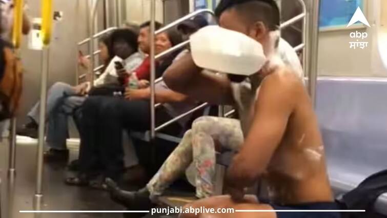 us new york subway train inside man take bath stripped video goes viral ਨਹਾਉਣ ਲਈ ਨਹੀਂ ਮਿਲੀ ਜਗ੍ਹਾ ਤਾਂ ਮੈਟਰੋ ਵਿੱਚ ਹੀ ਨਹਾਉਣ ਲੱਗਿਆ ਵਿਅਕਤੀ, ਵੀਡੀਓ ਵਾਇਰਲ