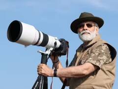 Narendra Modi Visited Bandipur Tiger Reserve: ਸਿਰ 'ਤੇ ਟੋਪੀ, ਗਲੇ 'ਚ ਦੂਰਬੀਨ, ਹੱਥਾਂ 'ਚ ਕੈਮਰਾ... ਬਾਂਦੀਪੁਰ ਦੀ ਟਾਈਗਰ ਸਫਾਰੀ 'ਚ ਨਜ਼ਰ ਆਇਆ PM ਮੋਦੀ ਦਾ ਨਵਾਂ ਅਵਤਾਰ