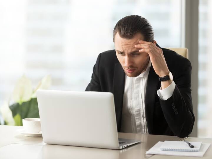 Digital fraud: कंपनियों में काम करने वाले हो जाएं सावधान, इस तरह कर्मचारियों को स्कैमर्स बना रहे उल्लू Scamers were using companies CEO profile and name to loot poeple twitter post Digital fraud: कंपनियों में काम करने वाले हो जाएं सावधान, इस तरह कर्मचारियों को स्कैमर्स बना रहे उल्लू