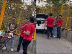 लाखों की लग्जरी ऑडी कार में चाय बेच रहा शख्स, यूजर्स बोले- कार में बैठाकर पिलाने के 100 रुपये