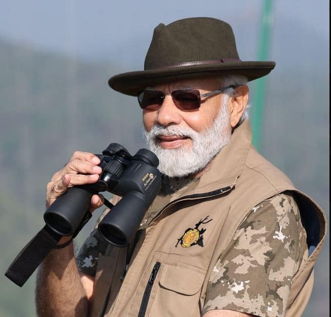 पंतप्रधान व्याघ्र संवर्धन कार्यात सहभागी असलेल्या फ्रंटलाइन फील्ड स्टाफ आणि स्वयं-सहायता गटांशी संवाद  साधला.