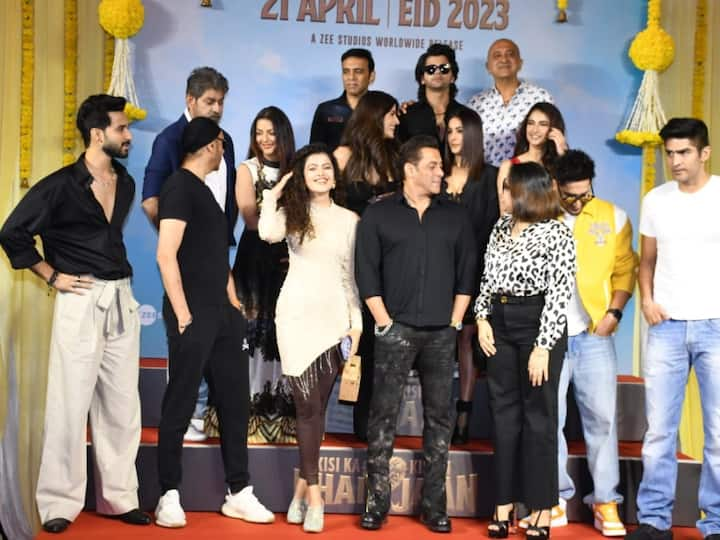 Salman Khan and other celebrities attended the Kisi Ka Bhai Kisi Ki Jaan trailer premiere ceremony.