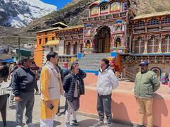 चारधाम श्रद्धालुओं की मदद के लिए बना कॉल सेंटर, एक फोन पर दूर होगी रजिस्ट्रेशन की परेशानी