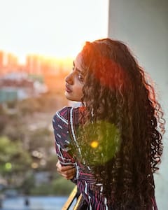 Anupama Parameswaran: సూర్యునితో దోబూచులాడుతున్న అనుపమా పరమేశ్వరన్