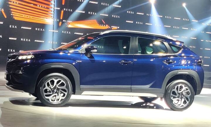 Maruti ফ্রঙ্কস একটি খুব বিলাসবহুল, ছোট SUV যার টার্বো পেট্রোল ইঞ্জিন রয়েছে৷ এর পারফরম্যান্সও খুব ভালো এবং একটি সাধারণ পেট্রোল ইঞ্জিনের চেয়ে বেশি টর্ক পায়। যা এর পারফরম্যান্সকে শক্তিশালী এবং ড্রাইভিং অভিজ্ঞতাকে আরও মজাদার করে তোলে।