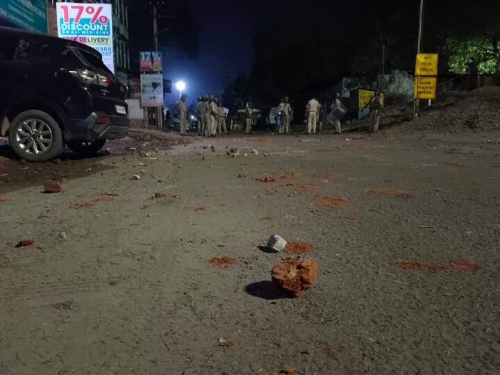 Jamshedpur violence Internet shut down after stone pelting in Jamshedpur Jharkhand News: जमशेदपुर में दो गुटों के बीच पथराव के बाद इंटरनेट बंद, प्रशासन ने की शांति की अपील