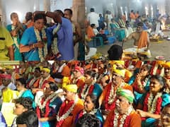 Alumni meet : 96 பட பாணியில் ரீயூனியன் செய்த முன்னாள் மாணவர்கள்; ஒன்றாக சேர்ந்து டும் டும் டும்!