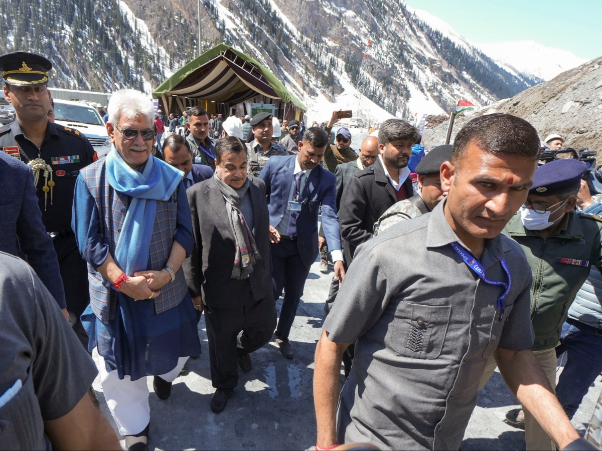 All-Weather Connectivity Between Kashmir To Kanniyakumari': Gadkari Reviews Zojila Tunnel Work