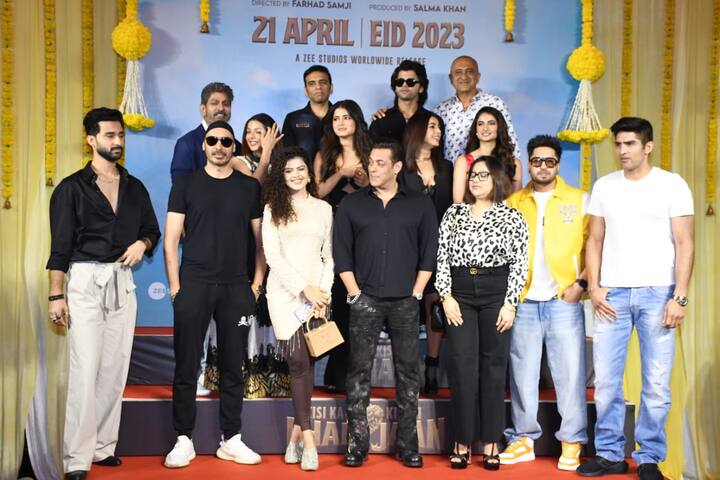 इस फिल्म में सलमान खान के अलावा पूजा हेगड़े, शहनाज गिल, पलक तिवारी, दग्गुबाती वेंकटेश, सिद्धार्थ निगम जैसे स्टार्स हैं.