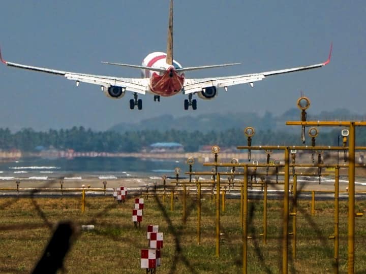 London-Air India Flight: लंदन जा रही एयर इंडिया की फ्लाइट में यात्री का हंगामा, वापस दिल्ली में करानी पड़ी लैंडिंग