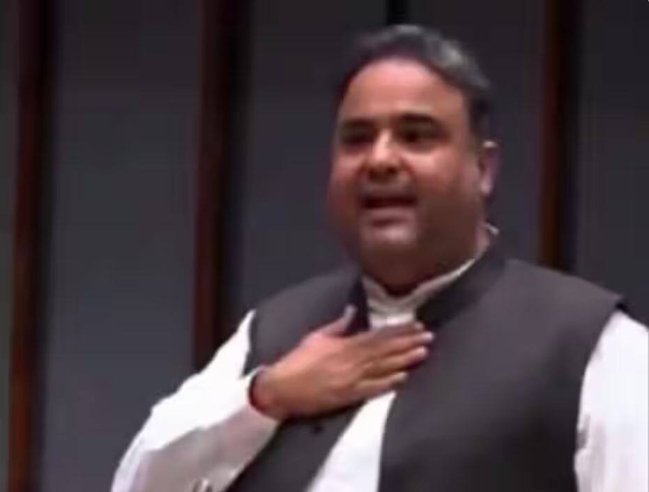 Pakistan Hindu MP Danesh Kumar says pressuring to become Muslim now change statement know why MP Danesh Kumar: 'मुसलमान बनने का दबाव बना रहे हैं...' आरोप लगाकर अपने बयान से क्यों पलटे पाकिस्तान के हिन्दू सांसद