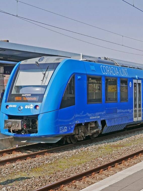 भारत में अब गैस से चलेगी ट्रेन, जानिए कितनी होगी स्पीड