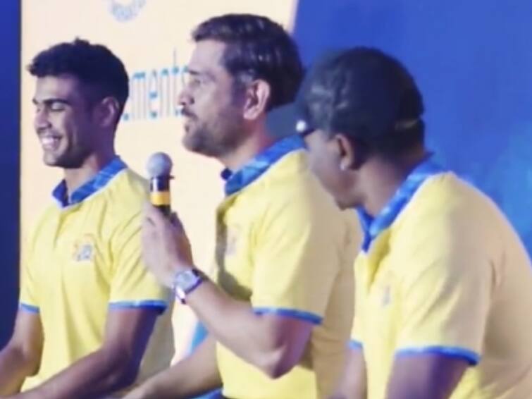 CSK in IPL 2023 MS Dhoni Trolls CSK Pacer Rajvardhan Hangargekar At Fan Event Video Goes Viral 'Extra Love & Banter!': MS Dhoni Trolls Young CSK Pacer At Fan Event, Video Goes Viral